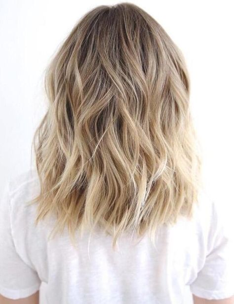 Wavy Highlights, Wavy Layered Hair, Medium Shag, Beachy Waves Hair, Blonde Ombre Balayage, Haircut Medium, Medium Shag Haircuts, Blond Balayage, Hair Secrets