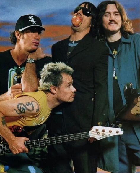 Red Hot Chilli Peppers Poster, Red Hot Chili Peppers Lyrics, Red Hot Chili Peppers Poster, Chad Smith, Red Hot Chilli Peppers, Chilli Peppers, Paper Magazine, John Frusciante, Anthony Kiedis