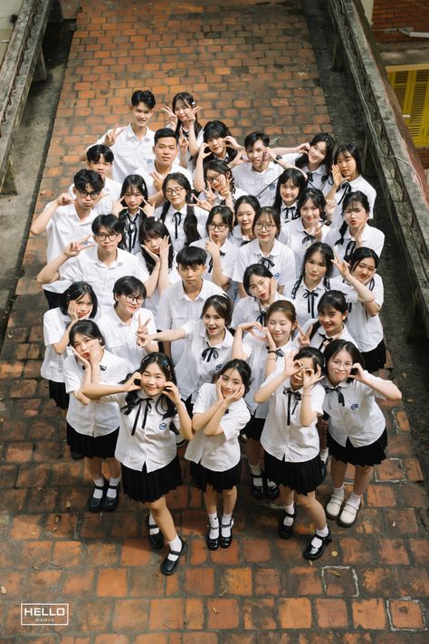 Group Class Photos, Class Group Photo Ideas, School Class Photo Ideas Group, Class Photo Ideas Group, Class Photo Ideas, Class Pictures Ideas Group, Class Group Photo, Big Friend Group Photos, School Group Photo