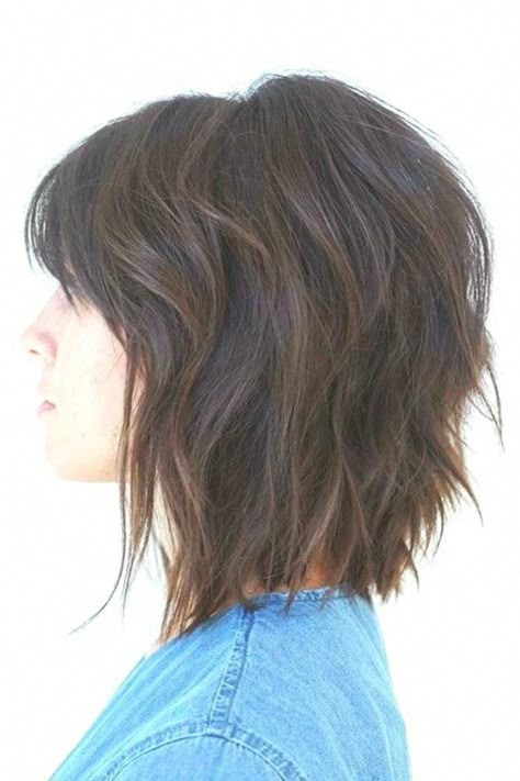 Jul 15, 2020 - 49-short-layered-bob-hairstyles-with-bangs Best Short Layered Bob With Bangs Shaggy Layered Bob, Shaggy Layered Bobs, Blonde Bob Haircut, Haircuts Long, Stacked Bob Hairstyles, Stacked Bob Haircut, Shag Haircuts, Modern Haircuts, Choppy Bob Hairstyles