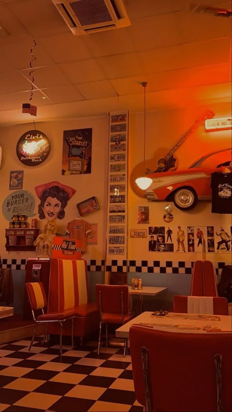 80s Restaurant Design, 80s Restaurant Aesthetic, 80s Town Aesthetic, Retro Restaurant Aesthetic, 80s Diner Aesthetic, Old Diner Aesthetic, 80s Restaurants, American Diner Aesthetic, Vintage Diner Aesthetic