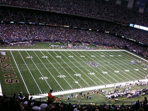 New Orleans Superdome, Manchester United Stadium, England Lions, Wallpaper Football, New Orleans Saints Logo, About Football, Football Pitch, St Louis Rams, Saints Football