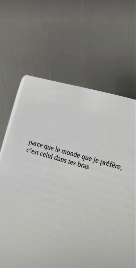 French Quotes About Self Love, Aesthetic Citation, Citation Aesthetic, French Love Poems, Jolie Citation, Love Citation, French Love Quotes, Phrase Book, Quote Citation