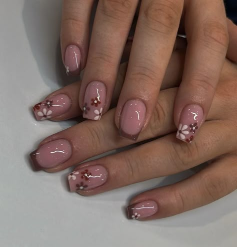 Thai Nails, Self Nail Art, Short Simple Nails, Short Pink Nails, Nail Inspo Summer, Red Acrylic Nails, Drip Nails, Girly Acrylic, Nails Coffin Short