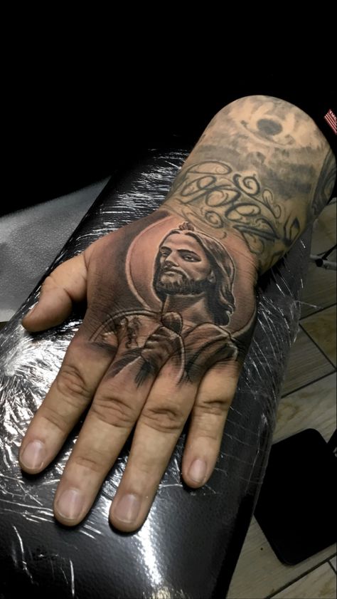 San Judas Tadeo Tattoo On Hand, San Judas With Money Tattoo, San Judas Back Tattoo, San Judas Full Body Tattoo, Tattoo Of San Judas, San Judas Tadeo Tattoo, Jesus Tattoo, Forearm Tattoo Men, Small Hand Tattoos