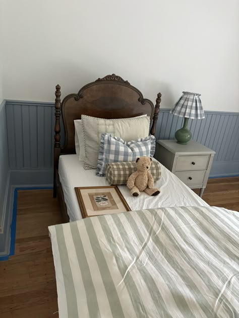 Ralph Lauren Boys Room Aesthetic, Wainscoting Kids Bedroom, Jenny Lind Bed Boys Room, Toddler Room Inspo Boy, Preppy Boy Room, Moody Boys Bedroom, Blue Vintage Room, Boys Vintage Bedroom, Cottage Boys Room