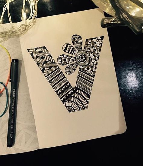 V Mandala Art, Bts Mandala Art, Bts Mehndi Designs, Alphabet Mandala, Doodle Art Letters, Word Drawings, Pencil Drawings Of Girls, Paper Art Design, Bond Paper Design