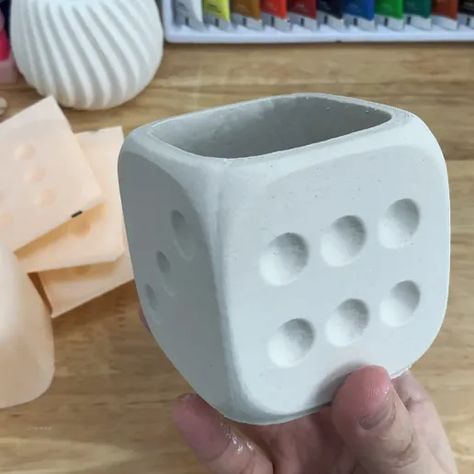 STL file 3D mold Dice planters - Dice pot.・3D printer design to download • Cults Cool Succulents, Printer Design, Table Top Games, Succulent Planters, Top Games, Small Planter, Plant Pots, Succulent Planter, Tabletop Games