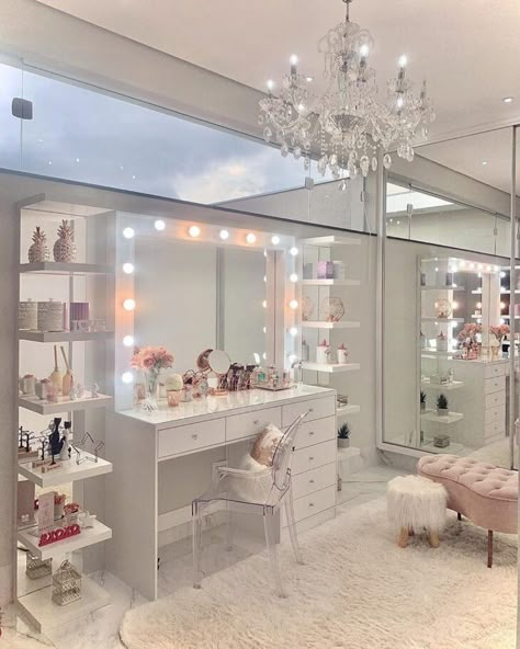 Dressing Room Decor, Hiasan Bilik Tidur, Makeup Room Decor, Bedroom Decor For Teen Girls, Beauty Room Decor, Glam Room, Redecorate Bedroom, Teen Bedroom Decor, Luxury Rooms