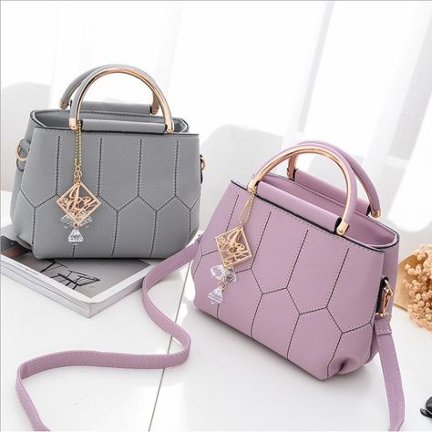 Trendy Purses, Everyday Handbag, Girly Bags, Cute Handbags, Luxury Purses, Fancy Bags, Leather Shoulder Handbags, Pretty Bags, Cute Purses