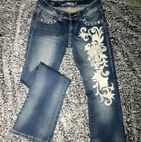 Y2K rhinestone flared jeans Flare Jeans With Pocket Design, Angel Jeans Y2k, Flare Jeans Rhinestones, Flared Jeans With Rhinestones, Flare Jeans With Rhinestones, Y2k Jeans Design, Y2k Rhinestone Jeans, Bleached Jeans Design Y2k, Badazzel Jeans