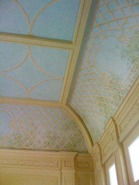 Italian Penthouse, Fantasy Ceiling, Ceiling Trellis, Trellis Ceiling, Wallpapered Ceilings, Indoor Herb Garden Diy, Island Princess, Ceiling Painting, Diy Herb Garden