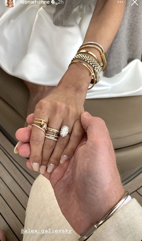 Leonie Hanne, Some Beautiful Pictures, Engagement Inspo, She Said Yes, Jewelry Fashion Trends, Stacked Jewelry, Jewelry Lookbook, Girly Jewelry, Dream Ring