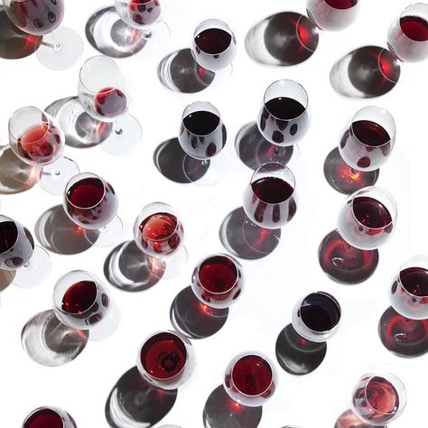 ahh, Bordeaux Colored Wine Glasses, Bordeaux Wine, Wine Delivery, Cheap Wine, Gq Style, Wine Set, The Right Stuff, Wine Time, Wine Clubs