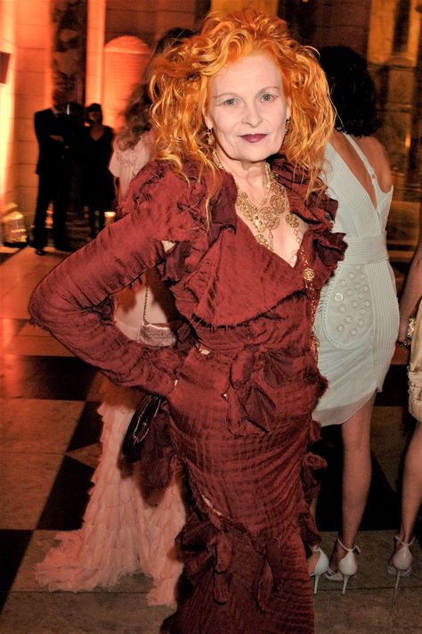 Count Your Blessings Quotes, Vivienne Westwood Wallpaper, Vivienne Westwood Punk, Vivienne Westwood Fashion, Blessings Quotes, Mother Photos, New Look Fashion, Count Your Blessings, Wallpaper Ipad