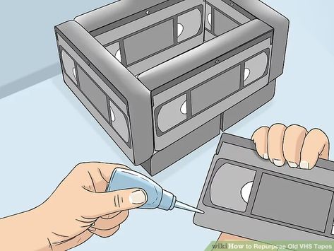 Vhs Ideas, Vhs Crafts, Disney Vhs Tapes, Vcr Tapes, Vhs Cassette, Cd Crafts, Tape Lights, Vhs Tapes, Vhs Tape