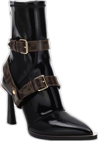 Luxury Boots, Womens Designer Boots, Fendi Shoes, Shoe Closet, Dream Shoes, Designer Boots, Black Ankle Boots, Top Designers, Cute Shoes