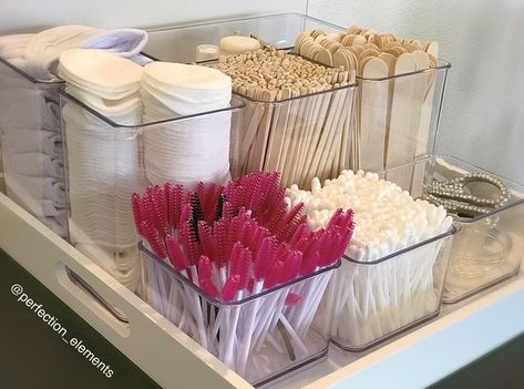 Waxing Room, Facial Room, Nail Salon Interior Design, Nail Salon Interior, Beauty Room Salon, Home Beauty Salon, Esthetician Room Decor, Esthetics Room, Spa Room Decor