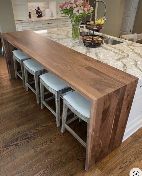 Kitchen Counter Island, White Cabinets White Countertops, Kitchen Bar Counter, Concrete Countertops White, Faucet Kitchen, Wall Decor Kitchen, Island Countertops, Organization Kitchen, Wooden Counter