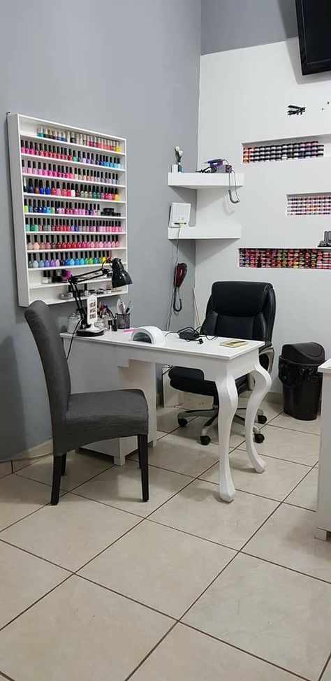 Nail Salon Interior Design, Tech Room, Nail Salon Interior, Home Beauty Salon, Salon Suites Decor, Esthetician Room, Home Nail Salon, Nail Salon Decor, Hair Salon Decor