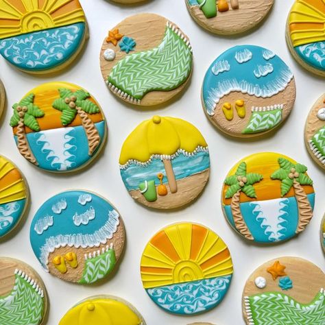 Grace Gaylord | Cookie Artist & Content Creator ~ NYC on Instagram: "New Beach Day class 🏖️

—> Comment SAND and I’ll send you a DM (direct message) with the class purchase link!

Each cookie is meant to look like a little beach day vignette/scene and all of the intricate designs really bring the “intermediate” level in this cookie class! Pair a couple of these designs with simpler ones for a more bulk-friendly set of cookies to impress this summer.

Quite possibly the best part? Every cookie is made on a CIRCLE with JUST royal icing!! So much variety and detail achieved with just one shape and limited tools means less money and less time spent prepping! 

Included in this online class: 
🏖️ 5 designs all on a circle with ONE consistency!
🏖️ 1.5-hour pre-recorded class recording (can tak Decorated Circle Cookies, Royal Icing Cookies Designs Summer, Circle Cookies Decorated, Summer Royal Icing Cookies, Summer Themed Cookies, Summer Cookie, Beach Cookies, Main Food, Cookie Decoration