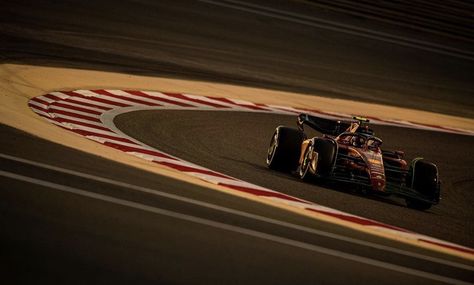 Max Charles, Red Bull F1, Mac Wallpaper, Motorsport Photography, Soft Red, Checkered Flag, Ferrari F1, Macbook Wallpaper, Cute Notes