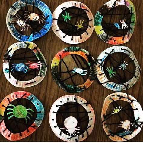 The Very Busy Spider Crafts, Fall Painting Crafts, Paper Plate Spider, The Very Busy Spider, Junior Kindergarten, Spider Craft, Preschool Skills, Funny Crafts, Spider Crafts