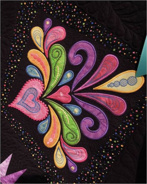 Quilt Inspiration: Search results for Majestic Applique Work, Applique Quilt Patterns, Quilt Art, Quilt Show, Applique Quilting, Pola Sulam, Sewing Appliques, Heart Quilt, Machine Embroidery Applique