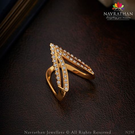 Women Rings Gold Indian, Vanki Designs Jewellery Ring, Diamond Vanki, Vanki Ring Design, Vanki Designs Jewellery, Vanki Ring, Big Earrings Gold, Jewelry Necklace Simple, Hair Smoothing