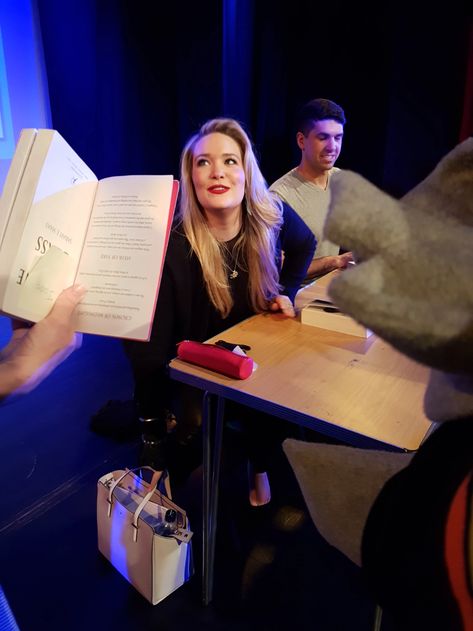 Book Signing Aesthetic, Writer Aesthetic, Female Authors, Meet The Author, Job 3, Book Log, Donna Tartt, Dream Career, Book Writer