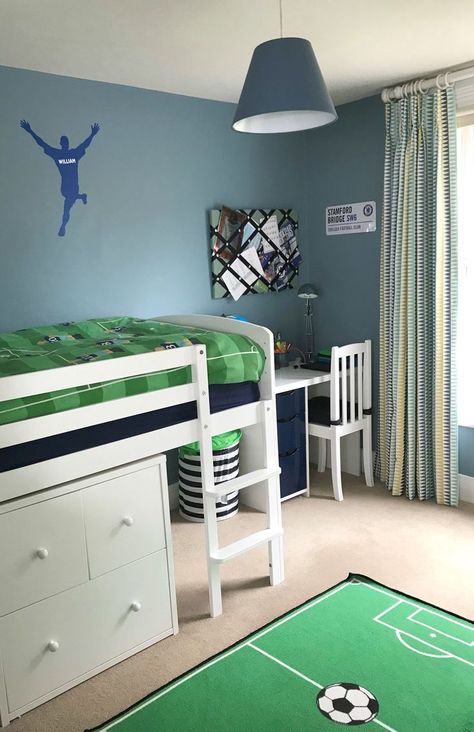 Boys bedroom ideas 2022 Boys Blue Bedroom Ideas, Boys Football Bedroom Ideas, Football Bedroom Ideas For Boys, Soccer Themed Bedroom, Soccer Bedroom, Football Room, Boys Room Blue, Football Rooms, Football Bedroom