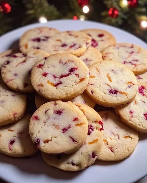 Cranberry Orange Shortbread Bliss Cranberry Uses, Cranberry Orange Shortbread, Orange Shortbread Cookies, Cranberry Shortbread Cookies, Lobster Cream Sauce, Orange Shortbread, Cranberry Orange Shortbread Cookies, Recipes For Desserts, Citrus Twist