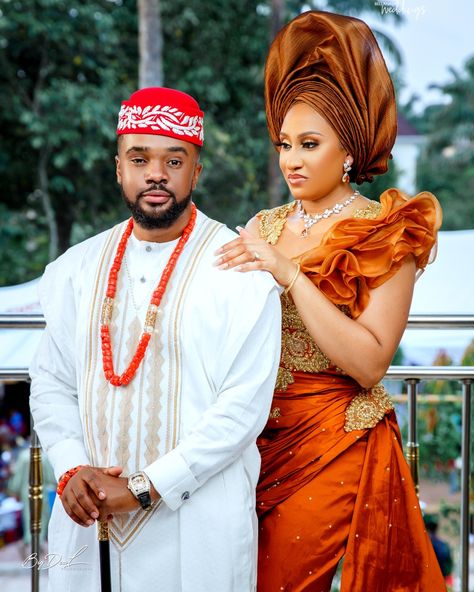 #WilliamsGotTheOscar: Official Traditional Wedding Photos Nigerian Wedding Attire, George Dress, African Couple, Igbo Wedding, African Traditional Wedding Dress, Burnt Orange Weddings, Couple Matching Outfits, Traditional Wedding Attire, Marriage Ideas