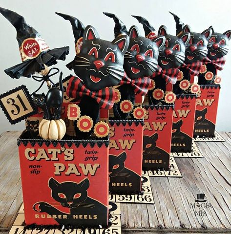 Halloween Creation! Vintage Cat's Paw Box, handpainted Paperclay Cat Face and Pumpkin. Bingo Cards, Handmade Witch Hat Cigar Band Vintage Halloween Crafts, Handmade Witch Hat, Vintage Halloween Art, Halloween Folk Art, Cat's Paw, Primitive Halloween, Vintage Halloween Decorations, Halloween Party Favors, Mia 3