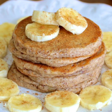 Flaxseed Banana Pancakes Flaxseed Pancakes, Egg Waffle Recipe, Vegan Pancake Mix, Flax Seed Pancakes, Flax Pancakes, Russet Potato Recipes, Egg Pancakes, Smashed Potatoes Recipe, Egg Waffle