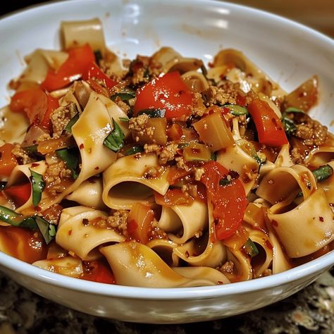 Drunken Italian Noodles, Italian Drunken Noodles Recipe, Street Corn Chicken Tacos, Hamburger And Potato Casserole, Drunken Noodles Recipe, Italian Drunken Noodles, Flat Noodles, Hamburger And Potatoes, Beef Ramen