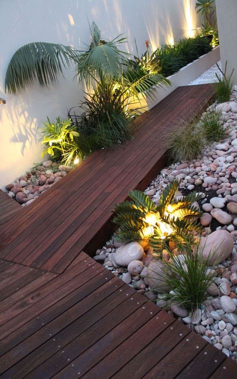 Diy Garden Fence, Small Yards, Wooden Walkways, Backyard Gazebo, Modern Landscape Design, Backyard Lighting, Ideas Backyard, Backyard Fences, Camping Ideas