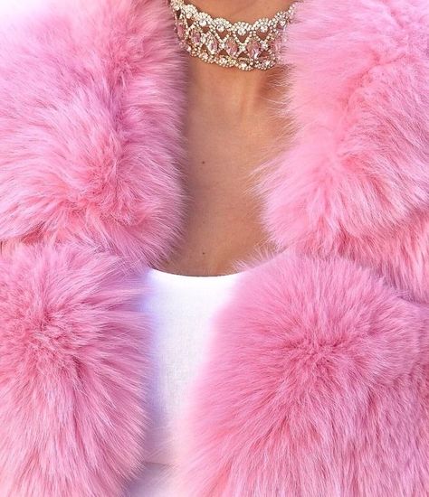 Pink Fur Coat, Pink Fur, Fur Coat, Choker, A Woman, Choker Necklace, Pink