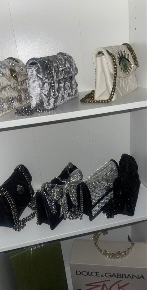 Kurt Bag, Kurt Geiger Aesthetic, Kurt Geiger Bag Aesthetic, Sparkly Bag Aesthetic, Glitter Purse Aesthetic, Kurt Geiger Bag, Baddie Bags Aesthetic, Black Kurt Geiger Bag, Luxury Bags Collection