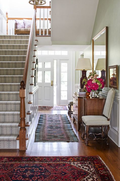 andrew howard south carolina staircase Andrew Howard, Pine Dining Room, Woven Bar Stools, Rustic Staircase, Gardening Aesthetic, South Carolina Homes, Entry Furniture, Glass Staircase, Landscaping Garden