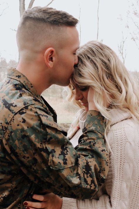 #military #photography #boyfriend #girlfriend #couples #couplegoals #couplephotography Marine Couple Photography, Military Couple Photoshoot, Soldier And Girlfriend Pictures, Military Wife Aesthetic, Army Engagement Pictures, Military Family Photoshoot, Deployment Photos, Army Couple Photography, Military Photoshoot