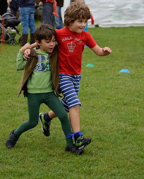 Three-Legged Race - proof that the simpler the game, the more OMG it is Three Legged Race, 3 Legged Race, Leavers Party, Field Day Games, Relay Games, Adult Party Games, Winter Crafts For Kids, Day Camp, Summer Program