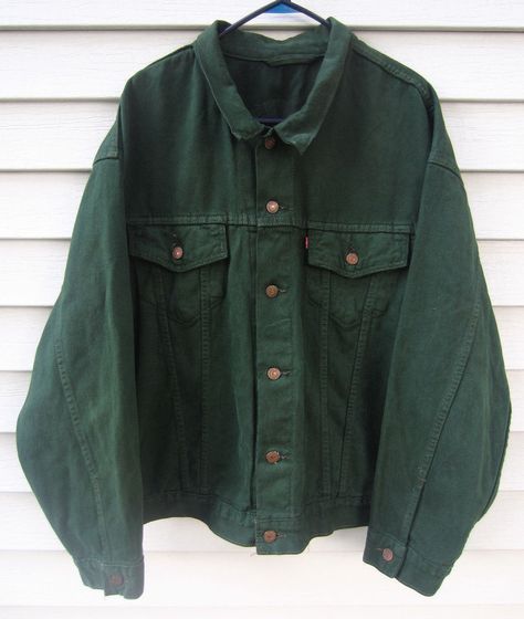 +Vintage Levi's Forest Green Denim Jacket 70597-0862 Men's XXL #Levis #BarnJacket Corduroy Aesthetic, Green Aesthetic Fashion, Forest Green Outfit, Photo Harry Potter, Green Jacket Outfit, Green Denim Jacket, Denim Shorts Outfit, Jeans Street Style, Hooded Denim Jacket