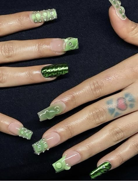 Green 3d Nail Art, 3d Crocodile Nails French Tip, Coquette Green Nails, Green Nails Ideas Square, Chrome Crocodile Nails, Sage Green Aura Nails, Sage Green Nails French Tip, Green 3d Nails, Green Crocodile Nails