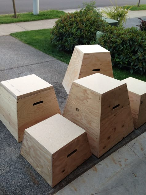 Plyo Crossfit jump boxes 12", 18", 20" Wods Crossfit, Crossfit Humor, Backyard Gym, Diy Gym Equipment, Crossfit Wods, Diy Workout, Diy Gym, Diy Home Gym, Basement Gym