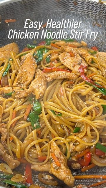 Chicken Noodle Stir Fry, Chicken Stir Fry With Noodles, Low Calorie Pasta, 40g Protein, Fry Noodles, Noodle Stir Fry, Chinese Chicken Recipes, Shredded Carrots, Stir Fry Noodles