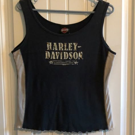 Vintage Harley Davidson Tank Top Harley Davidson Outfit, Y2k Things, Roxie Hart, Harley Davidson Y2k, Mtv Music Awards, Harley Davidson Artwork, Pastel Goth Outfits, 90s Teen, Tan Tank Top