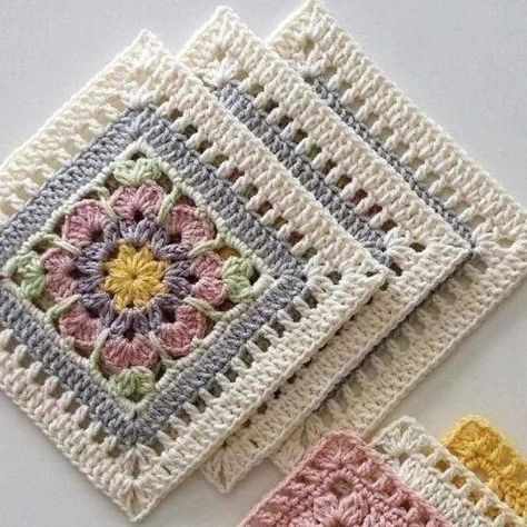 Crocheted Squares, Granny Square Crochet Patterns Free, Easy Crochet Blanket, Crochet Blanket Designs, Crochet Motif Patterns, Crochet Blocks, Crochet Granny Square, Crochet Square Patterns, Granny Squares Pattern