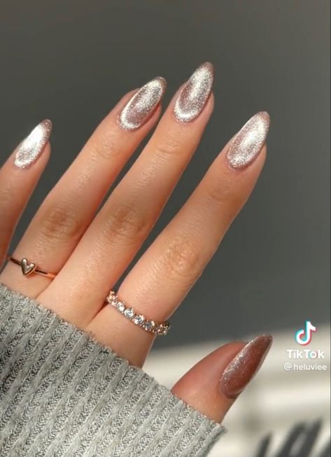 Fall Wedding Nails Bridesmaid Almond, Simple Fall/winter Nails, Velvet Dip Nails, Round Acrylic Nails Winter, Beige Cateye Nails, Elegant December Nails, Trendy Nails Ideas 2024 September, Wedding Cat Eye Nails, Neutral November Nails