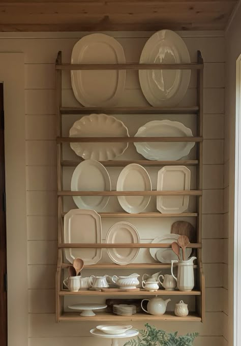 Open Plate Storage, Plate Rail Wall, Large Plate Rack, Kitchen Plate Racks Open Shelving, Vintage Shelves Kitchen, Dish Wall Rack, Wall China Display, Corner Plate Rack, Kitchen Wall Plate Rack